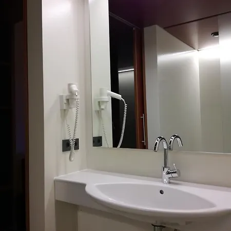 ローゼンバーガー モーター 2* アンスフェルデン